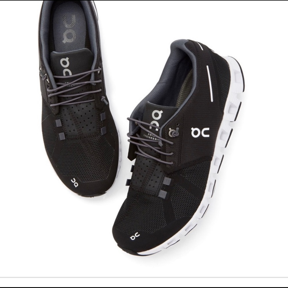 On cloud running sneakers 9
